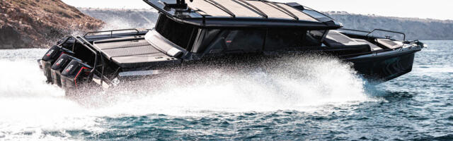 Brabusega merele: 3 mootorit, 30 silindrit ja 1200 hj