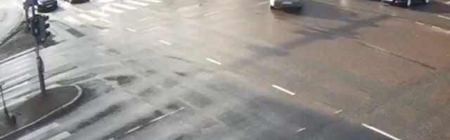 Näide sellest miks ei tohi keelava fooritulega ristmikule sõita