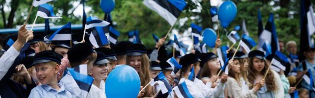 Otepää, Eesti lipu häll, hoiab lipupärandit