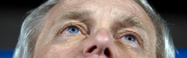 Tšiili on kaldumas paremale