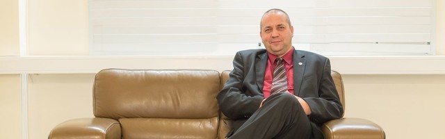 Lüganuse volikogujuhi umbusaldamine kukkus läbi