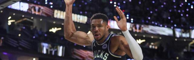 VIDEO | Pidurdamatu Giannis tõi Bucksi mängijatele karika ja priske jõulupreemia