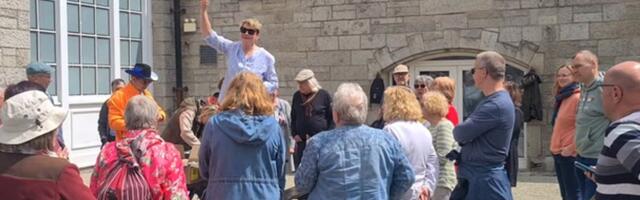 MAALEHT IIRIMAAL | „Paljud kardavad vanemas eas reisida, kuid mina kodus ei istu!“