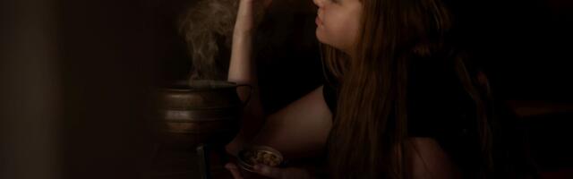 Saunameister Hanna-Lisett Koppel valmistub Eesti Aufgussi meistrivõistlusteks: rituaal viib külalised rännakule läbi kolme raamatu