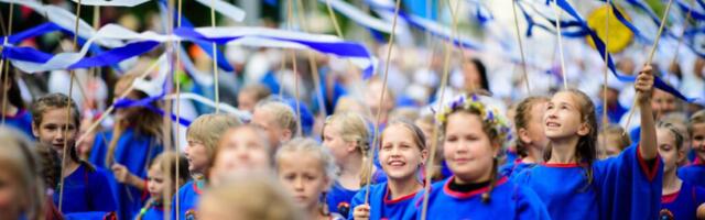 Rongkäik ja laulupidu rõõmustab rahvast kuni hiliste õhtutundideni