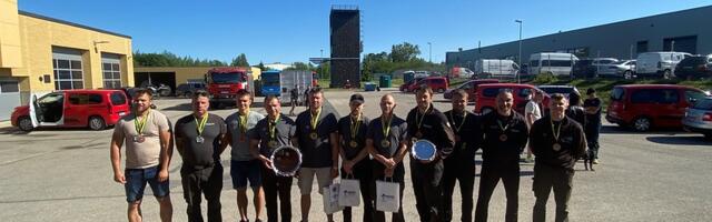 Lõuna-Eesti päästjad selgitasid Võrus parimaid