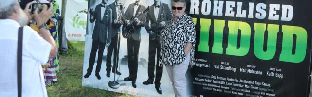 OTSEFOTOD | Rahvas muudkui koguneb! Vaata, kes saabuvad ülimenuka suvelavastuse „Rohelised niidud“ esietendusele