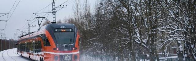 Jõulud jõudsid Elroni rongidesse: kõlavad luuletused ja uuendatud peatuste teavitused