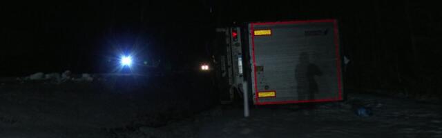 Reporter: Järsult muutunud ilmaolud tõid Pärnumaal kaasa mitu tõsist teelt väljasõitu