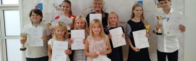 LÄKS HÄSTI | Kärdla Muusikakooli noored lauljad tõid Pärnust esikohti