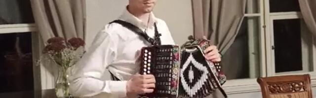 VIDEO: Järva valla valitsusleppe allkirjastamisel meeleolu loonud noorele virtuoosile aplodeeriti püstiseistes