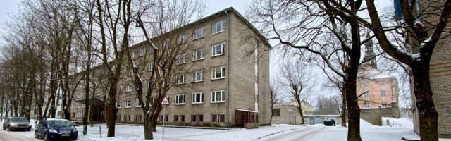 Narva kolib rajatavale Stockholmi väljakule jalgu jäänud ühiselamu tühjaks
