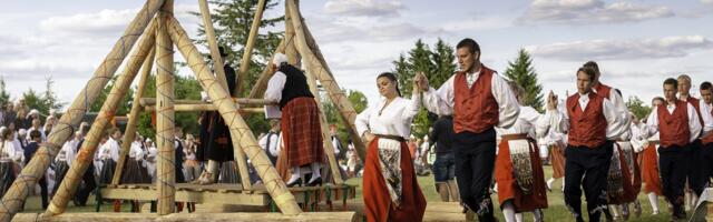 Täna toimub Mulgimaa aasta tähtsaim sündmus - järjekorras seitsmes Mulgi pidu „Midrilinnu pesä“