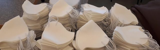 Näomaskide nappuse tõttu hakati neid tootma vanglas