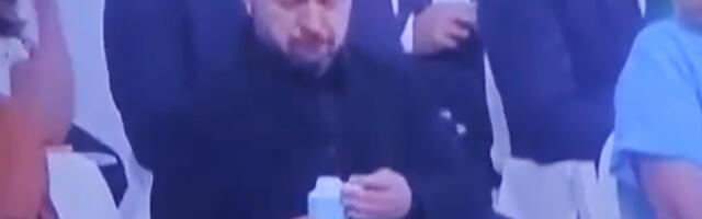 VIDEO: Ukraina president oli Pariisis hädas Euroopa veepudeliga