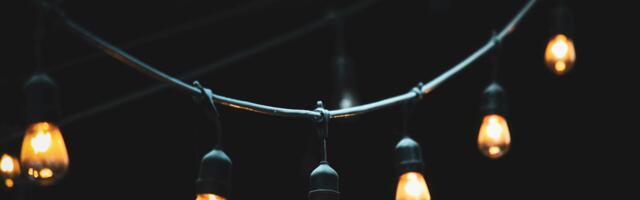 Aia valgustamine valguskettidega