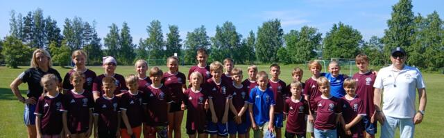 Lõuna-Läänemaa jalgpalliklubi laste suvelaager sai hoo sisse