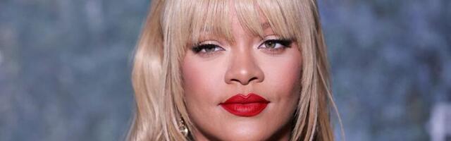 VIDEO | Autogramm otse rinnapartiile! Rihanna sai kontserdil Mariah Carey signatuuri oma kehale