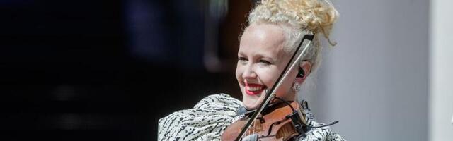 Curly Strings uhkel kontserttuuril Jaapanis: Tokyos on koroonanäitajad väga madalad, kuid reeglid on siin paigas ning karmid!