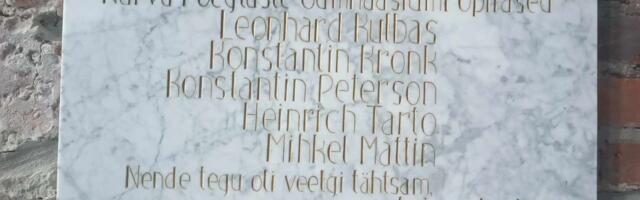 Narvas taasavatakse mälestustahvel Vabadussõjas langenud koolipoistele
