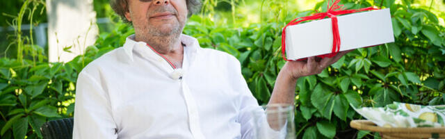 Juubilar Peeter Oja: soovin ainult, et tütrel ja perel läheks hästi Juubilar Peeter Oja: soovin ainult, et tütrel ja perel läheks hästi