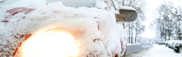 Soome saabub lumetorm, autodel soovitatakse uuesti talverehvid alla panna