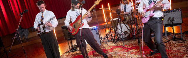 Galerii ja video: R2 minilaivil esines ansambel Meelik