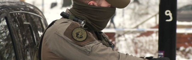 Reporter: Tartu politsei kiirreageerijaid viisid südalinnas läbi harjutusi