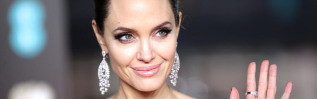 Angelina Jolie naudib karantiini aega täiel rinnal: mulle meeldib kaos