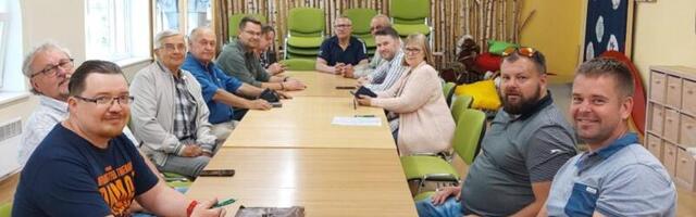 Keskerakonna Pärnumaa piirkond toetab uue esimehena Tanel Kiike