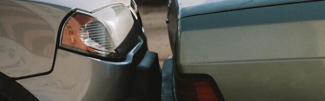 Plekimõlkimine parkimiskohal või kontvõõras fonoluku taga – mida teha?