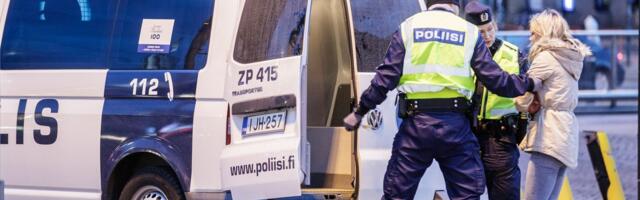 DELFI VOOG | Purjus naine vägistas Helsingis meest