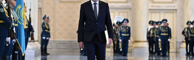 Endine suursaadik Jaap Ora vaidlustas kohtus ametist tagandamise