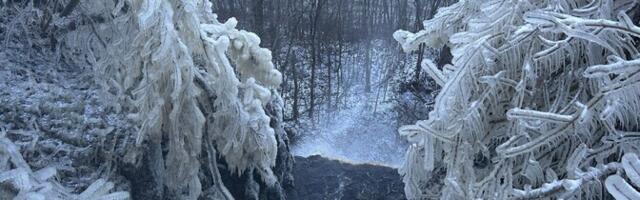 Galerii: Valastel saab vaadata jäist looduse kätetööd