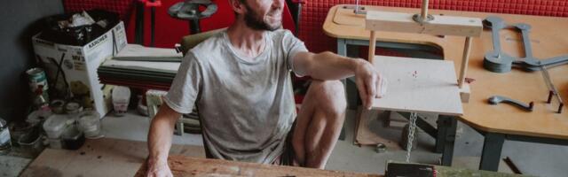 Arvustus: Anti Saare dialoogiline mänguväljak ehk Meedium ongi sõnum