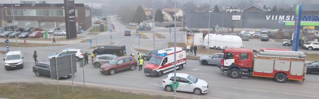 GALERII: tipptunni liiklusõnnetusele reageeriti suurte abijõududega