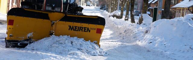 Lumerohkuse tõttu muudetakse Tartus mitmel tänaval liikluskorraldust