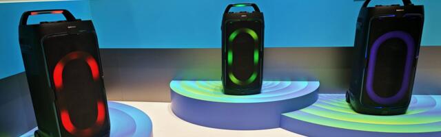 Palju bassi ja vikuvad tulukesed: Samsung tegi kaks kaasaskantavat peokõlarit