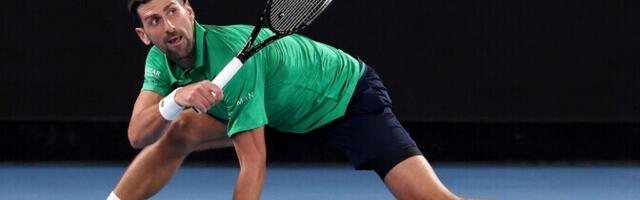 Djokovic teenis Austraalia lahtistel sajanda võidu