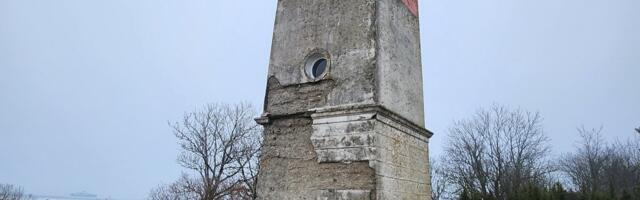 Virtsu majakas on ohtlikult lagunenud