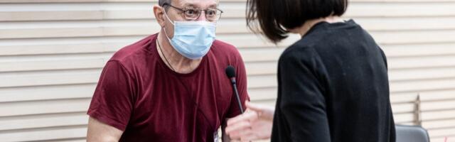 Kohtu all on mees, kes virutas Mustamäel politsei silme ees oma eksnaisele noaga. Kaitsja rõhub armastusele