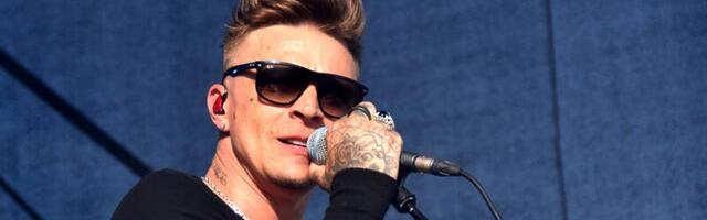 Paide jalgpallihalli avamisel esineb Tanel Padar