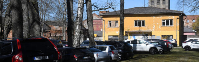SINDI LINNA 88. SÜNNIPÄEVA TÄHISTATI HARJUMUSLIKULT LAADAGA, AGA TEHTI KA AJALUGU