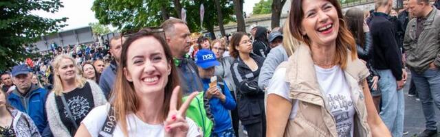 MEELEOLUKAS GALERII | Raju möll pani Saaremaa Suvefesti külalisi kõik mured hetkeks unustama!
