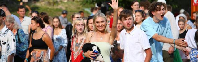 KROONIKA FESTIVALIHUNT | Viljandi folk jääb verre! Suurel festival leidub nii esmakordseid külastajaid kui ka kogenud folgipublikut