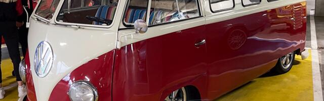 T1 parkimismajas sai imetleda efektseid hobiautosid