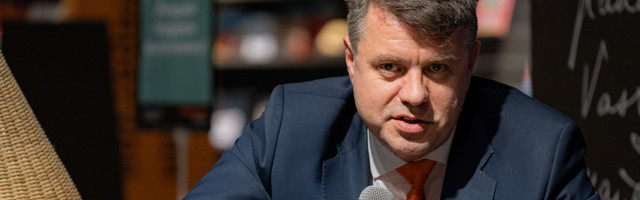 Urmas Reinsalu: kallist suvist armuaega laristatakse valitsuse tasemel lihtsalt maha