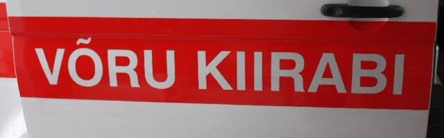 Võrumaal põrkasid kokku kaks autot, mitu inimest viidi haiglasse, nende seas laps