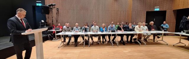 KUUM! Vankuv võimuliit jäi 1-häälelise enamusega püsima