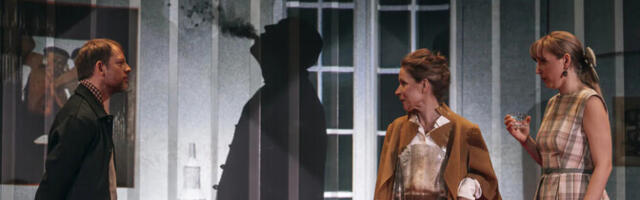 Arvustus. "Magavad mehed": pimedasse džunglisse kompama jättes